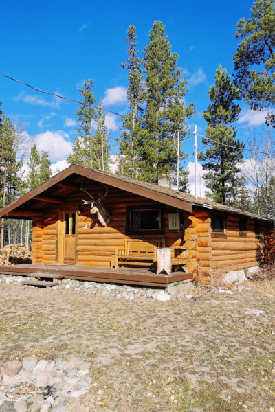 Front of Cabin 11 with small deck
